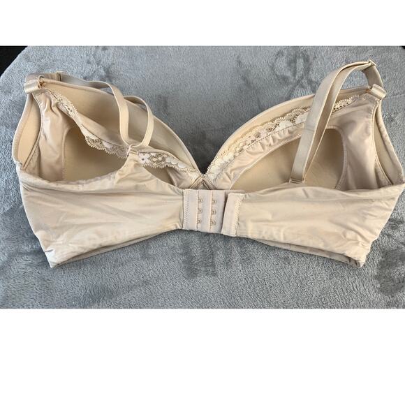 Victoria's Secret No Wire Nursing Bra Lightly Padded Beige Size 34DDD - Picture 3 of 12